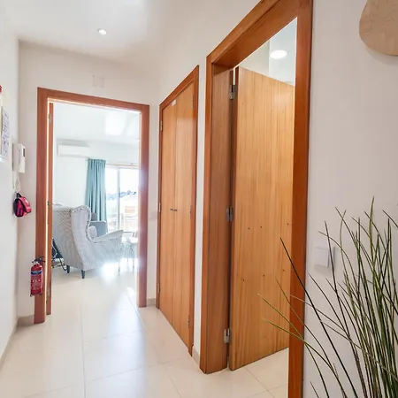 Апартаменты Bay View T1 - By Smarthomes Сан-Мартинью-ду-Порту